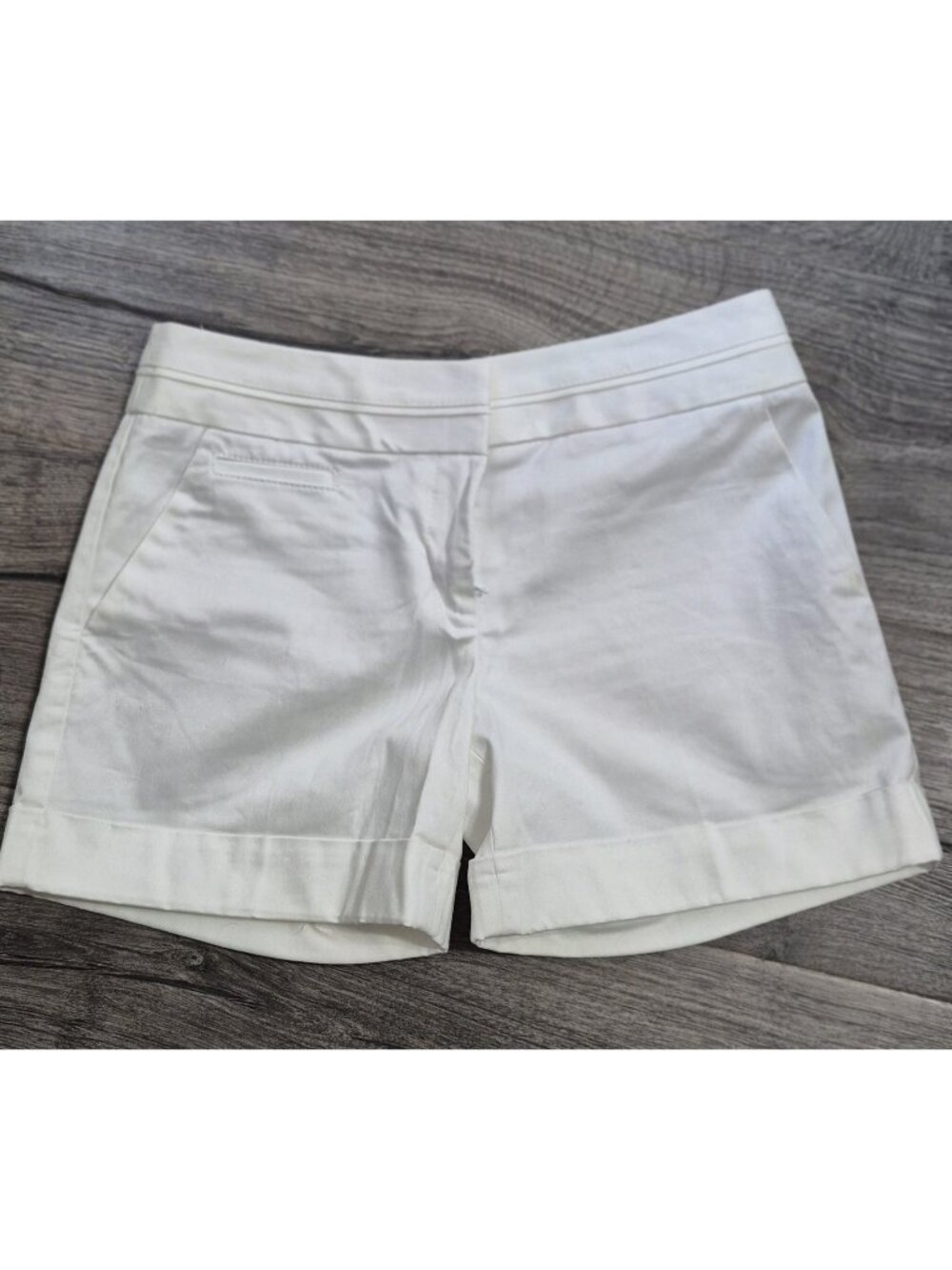 Express Shorts White Dressy Chino Flat Front Casual Stretch Women's Size 00